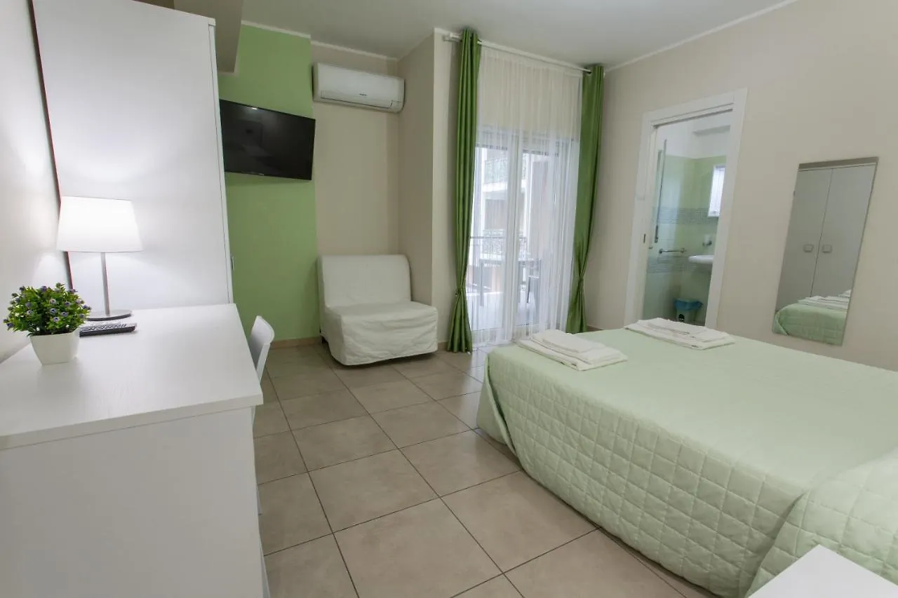Bed and Breakfast I Granai Mesyna 0*,